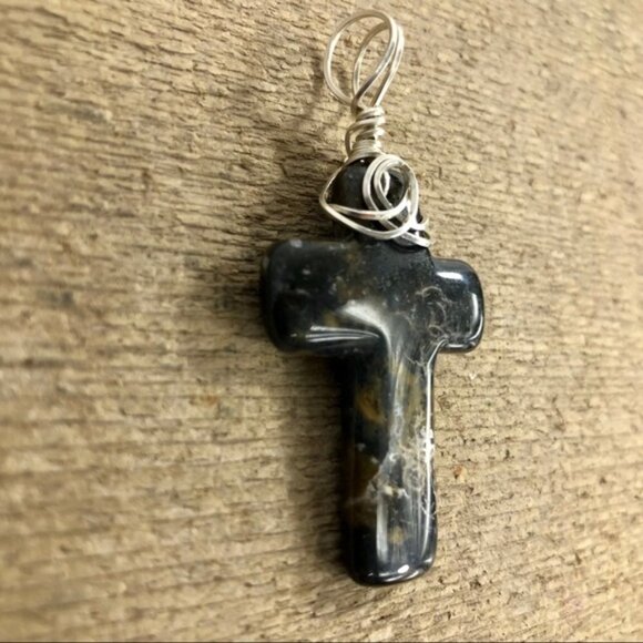 Onyx w/ Fossil Inclusion Silver Wrapped Necklace Pendant - Picture 2 of 5